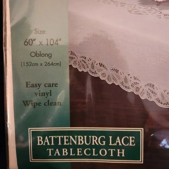 TABLECLOTH (NWT) - Picture 5 of 5
